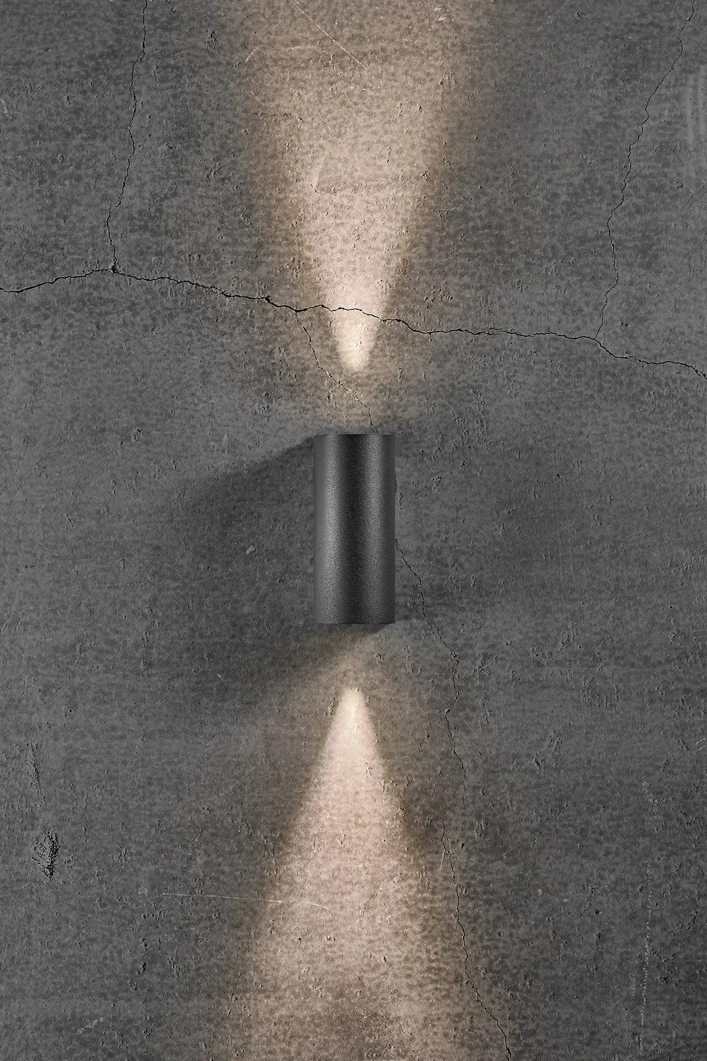 Alon- Upward and Downward IP44 Outdoor Wall Light Lacquered Metal Construction, Ideal for Driveway & Main Entrance, Three Light Effects, High Lumen - Image 4