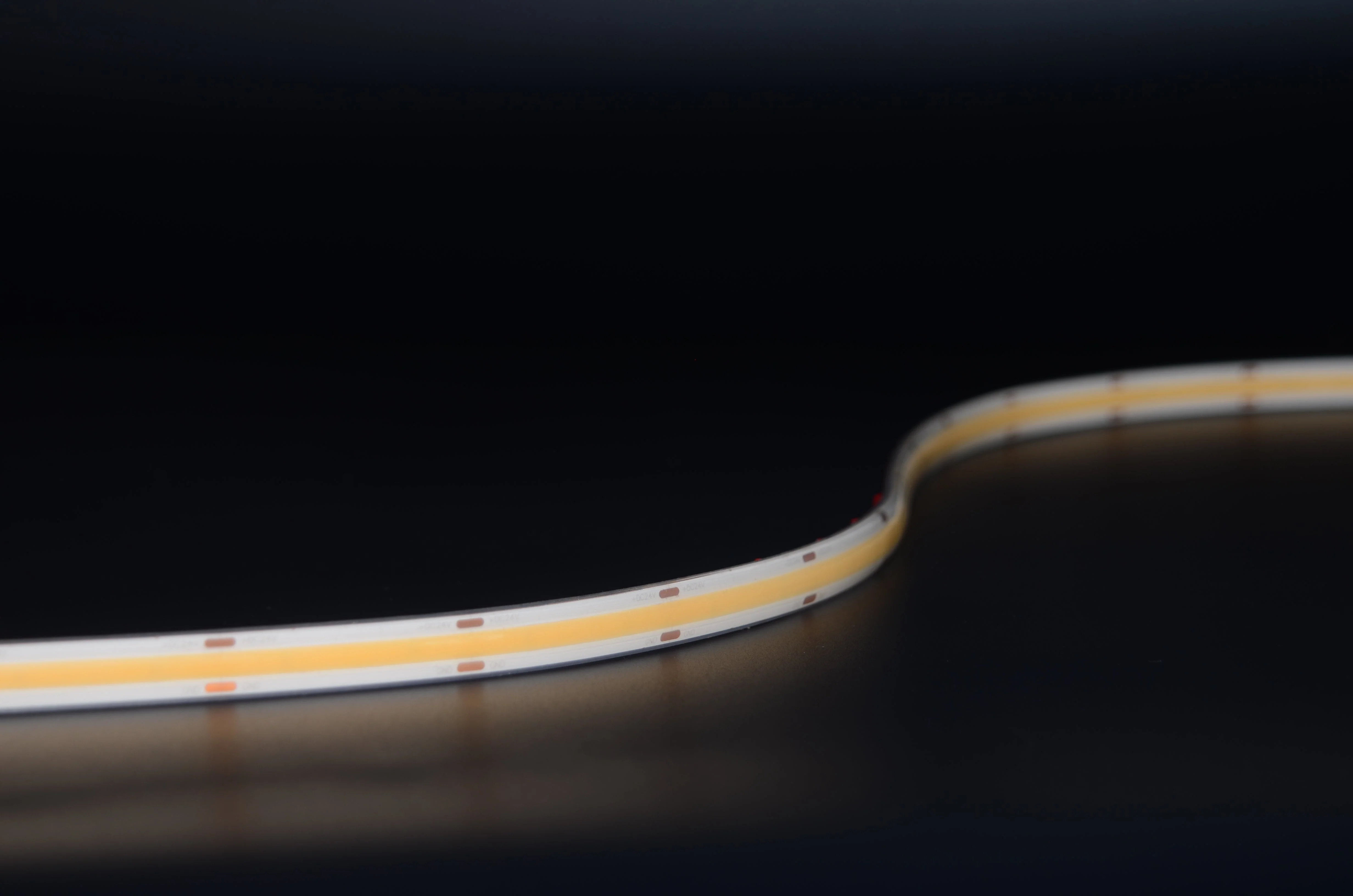 5 Metre Spot Free / Seamless 24V Light LED COB Strip IP44 10W 3000K Warm White - Image 5