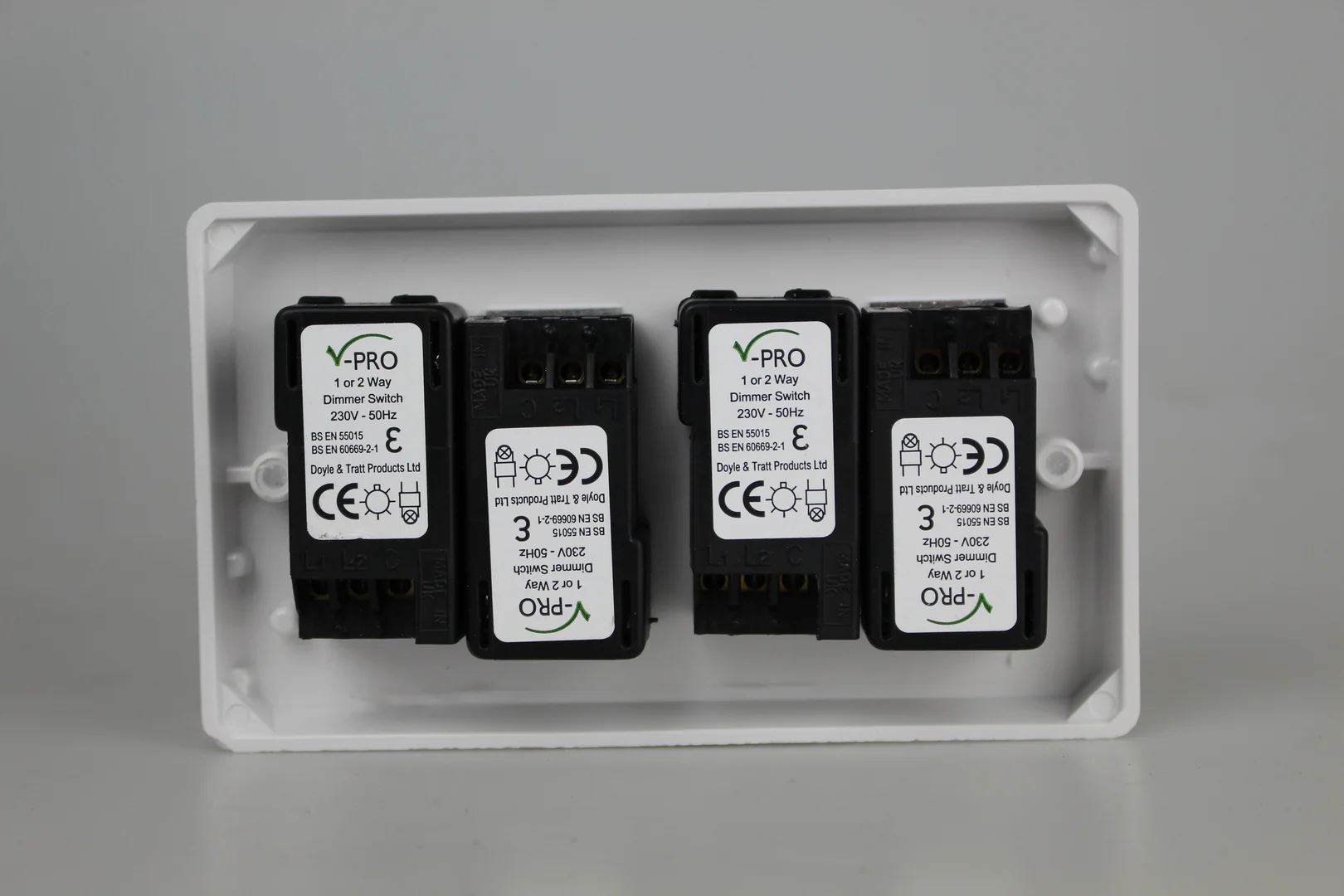 Varilight JQDP254W V-PRO 4 x 0W - 120W LED Dimmer - Image 2